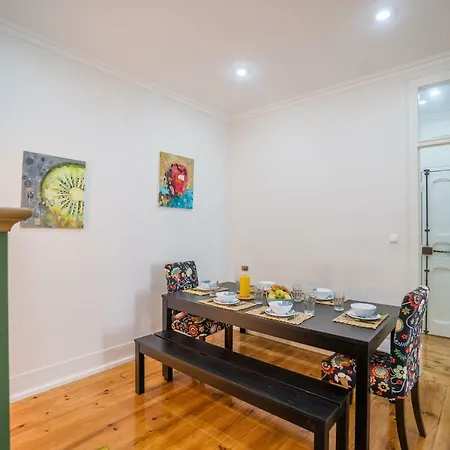 Colorful And Bright 3 Bdr Apartamento